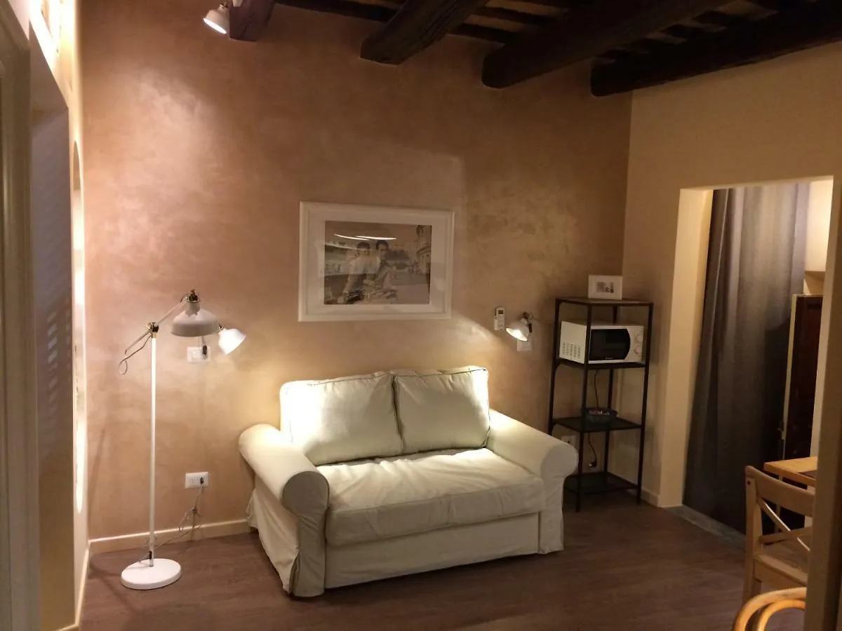 Trans Tiberim Apartment